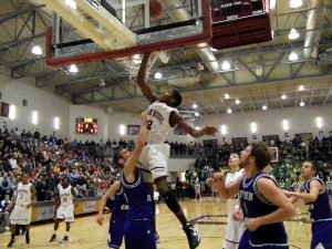 Jaylin Henderson of the Oak Ridge Wildcats