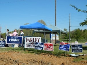 early-voting-campaign-signs-1