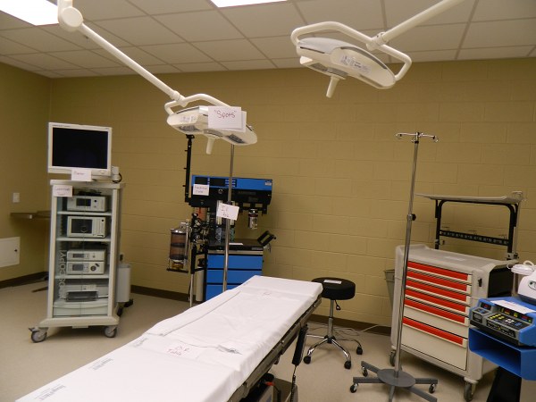 Roane State Surgical Technology Room