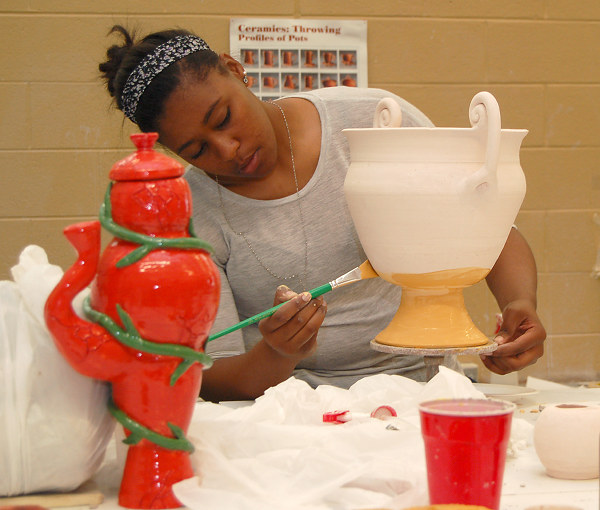 Oak Ridge High School and Roane State Ceramics Class Tamia Soles
