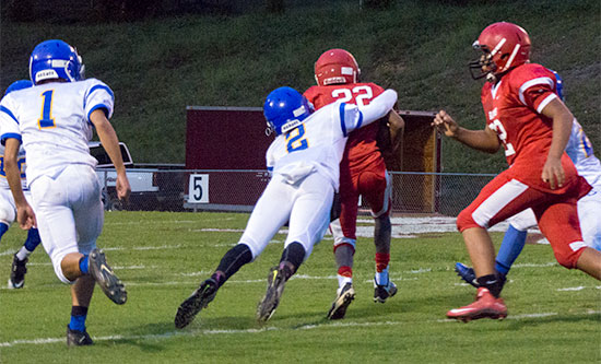 Jefferson Middle Jonathan Stewart and Robertsville Middle Preston Turner on Oct. 1, 2015