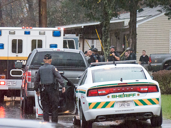 Robertsville-Road-Raid-Sheriff-Nov-18-2015