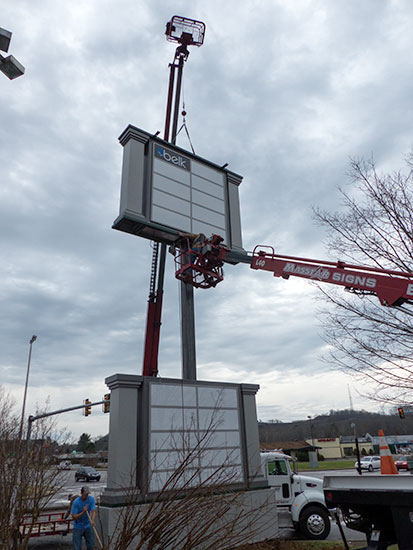 Main-Street-Oak-Ridge-Belk-Sign-Install-Dec-21-2015