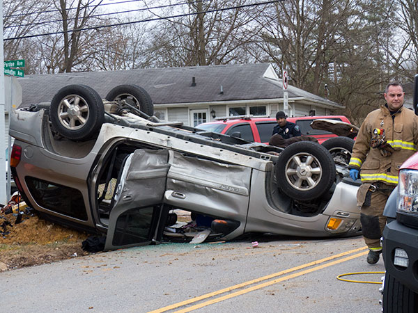Manhattan-North-Purdue-Crash-Envoy-Jan-16-2016