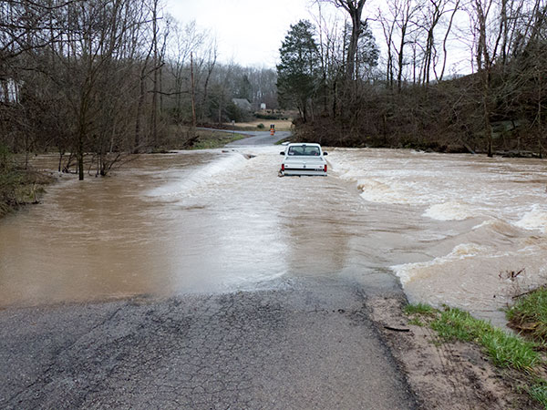 Truck-Stuck-Irwin-Mill-Road-Feb-24-2016-1