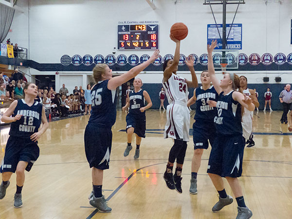 Wildcats-Guinn-Shoots-Anderson-County-Feb-20-2016