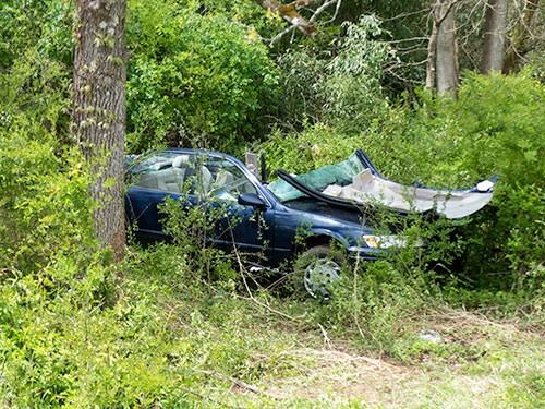 Melton-Lake-Drive-Crash-Toyota-Camry-April-11-2016