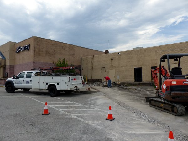 Main Street Oak Ridge Electrical Work JCPenney July 18 2016