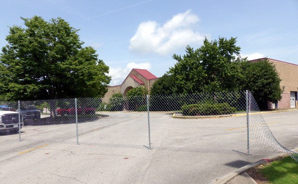 Main Street Oak Ridge Fencing Sears July 12 2016 4 Scaled
