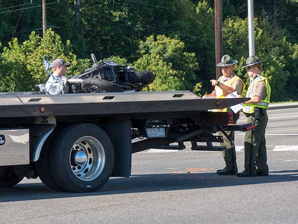 Motorcycle-Truck-Crash-Turnpike-and-Illinois-THP-Troopers-and-Tow-Truck-Aug-14-2016