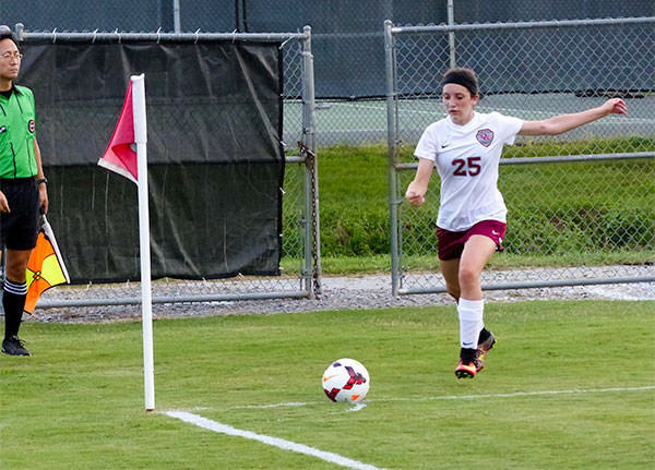 Oak-Ridge-Lady-Wildcats-Soccer-OBrien-Corner-Kick-Science-Hill-Aug-31-2016-Web