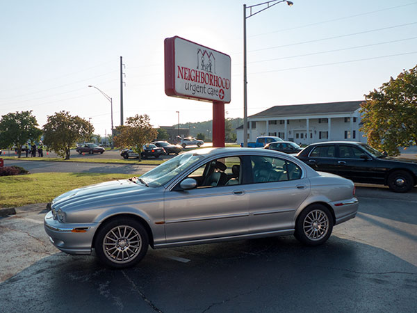 Oak-Ridge-Turnpike-Car-Pedestrian-Crash-Sept-7-2016-1-Web