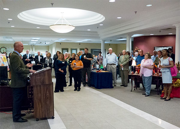 rex-rice-main-street-oak-ridge-tn-bank-crowd-nov-1-2016-web
