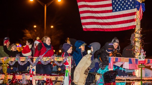The Oak Ridge Chamber of Commerce's annual Christmas Parade was Saturday, Dec. 10, 2016. (Photo by Eli Welton)