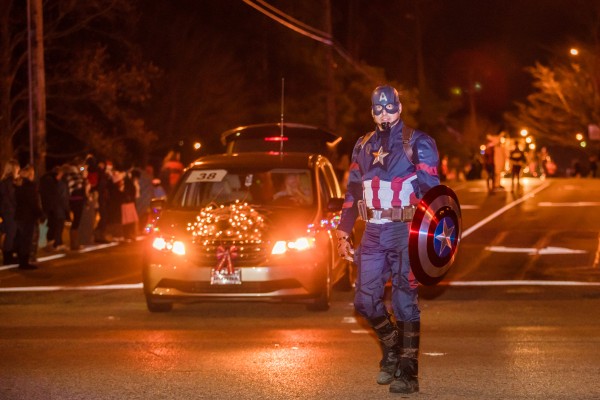 The Oak Ridge Chamber of Commerce's annual Christmas Parade was Saturday, Dec. 10, 2016. (Photo by Eli Welton)