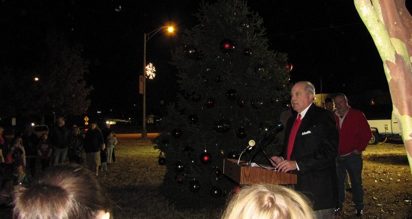 oak-ridge-christmas-tree-lighting-gooch-hope-a-dec-2-2016