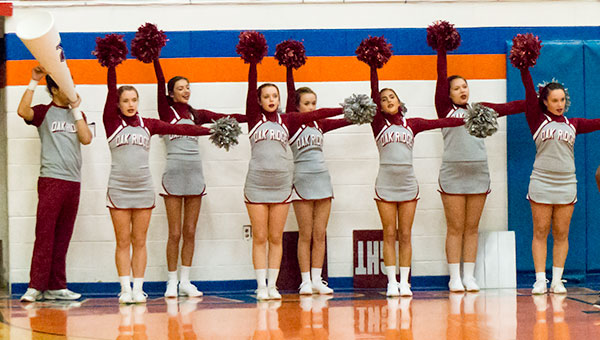 Oak-Ridge-Campbell-County-Basketball-Cheerleaders-4-Jan-10-2017-Web