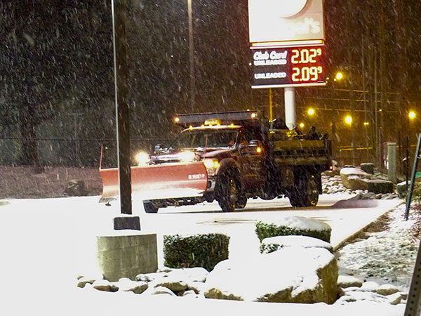snow-plow-weigels-south-illinois-avenue-jan-6-2017-web