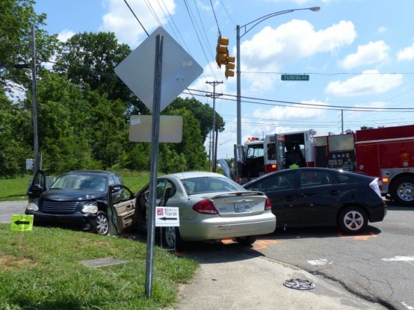 A three-car crash was reported at Oak Ridge Turnpike and Florida Avenue on Friday morning, July 14, 2017. (Photo by John Huotari/Oak Ridge Today)