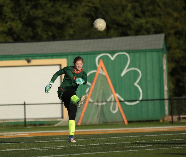 The Oak Ridge girls soccer team played at Knoxville Catholic on Tuesday, Aug. 15, 2017. (Photo by Luther Simmons)