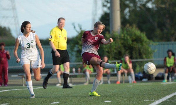 The Oak Ridge girls soccer team played at Knoxville Catholic on Tuesday, Aug. 15, 2017. (Photo by Luther Simmons)