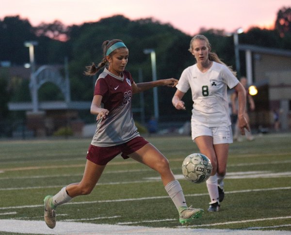 The Oak Ridge girls soccer team played at Knoxville Catholic on Tuesday, Aug. 15, 2017. (Photo by Luther Simmons)