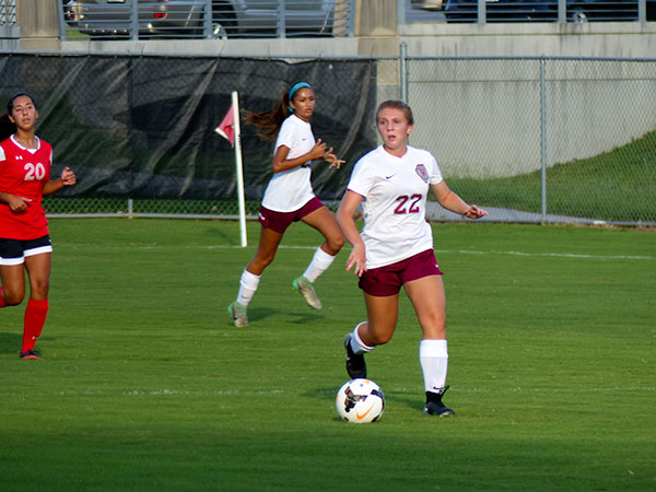Oak Ridge freshman Taylor Del Toro (22) is pictured above during a 8-0 win over Halls at home on Thursday, Aug. 17, 2017. (Photo by John Huotari/Oak Ridge Today)