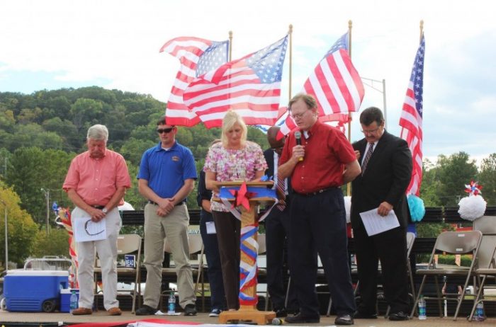 Pastor Jack Mansfield leads a prayer during the 2016 First Responders Appreciation Day. (Submitted photo)