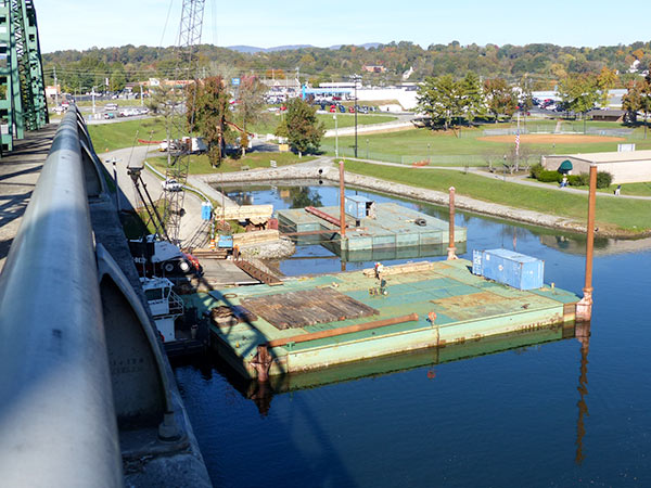 Work is under way on the bridge to replace the Honorable William Everette Lewallen Bridge over the Clinch River on Clinch Avenue between downtown Clinton and South Clinton. The work is pictured above on Tuesday, Oct. 30, 2018. (Photo by John Huotari/Oak Ridge Today)