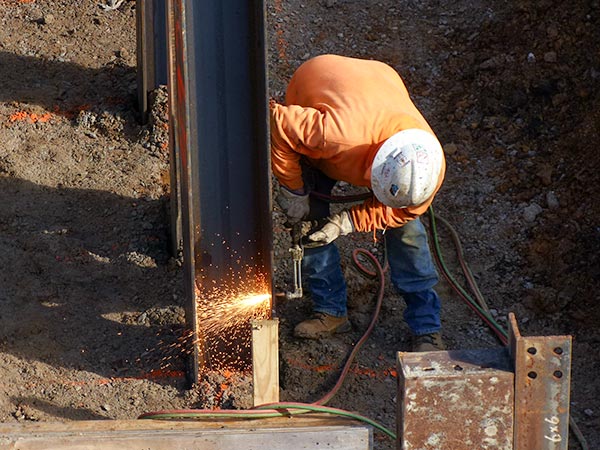 Work is under way on the bridge to replace the Honorable William Everette Lewallen Bridge over the Clinch River on Clinch Avenue between downtown Clinton and South Clinton. The work is pictured above on Tuesday, Oct. 30, 2018. (Photo by John Huotari/Oak Ridge Today)