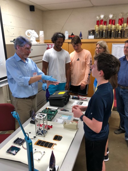 Peter Thornton Robertsville Middle School RamSat Cube Sat